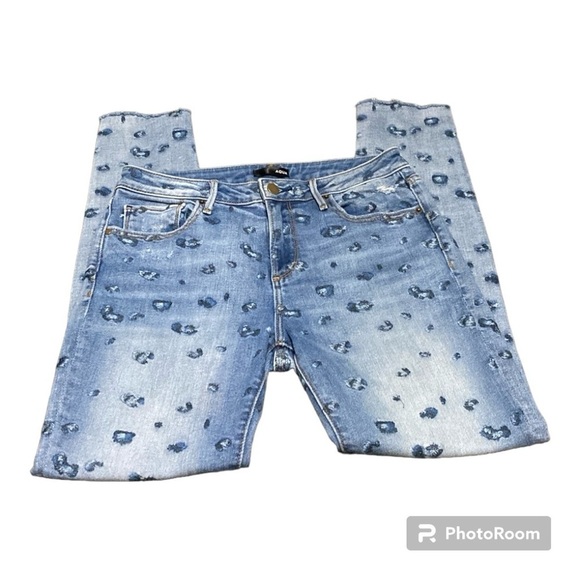 AQUA | Blue Leopard embroidered Skinny Jeans With Raw Hem | 27 - Picture 2 of 14